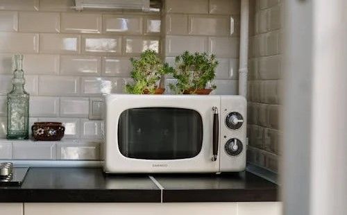 Upgrade Your Kitchen: Top Features of Modern Countertop Microwaves Upgrade Your Kitchen: Top Features of Modern Countertop Microwaves